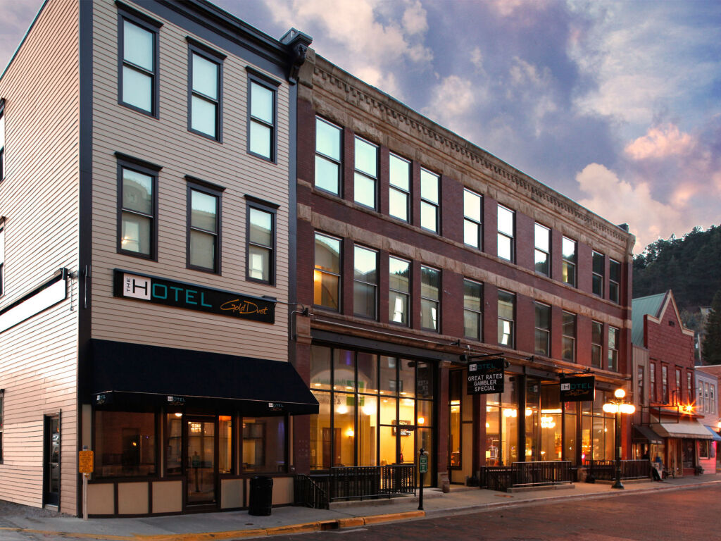 A Guide to Finding the Best Hotels Near Mount Rushmore