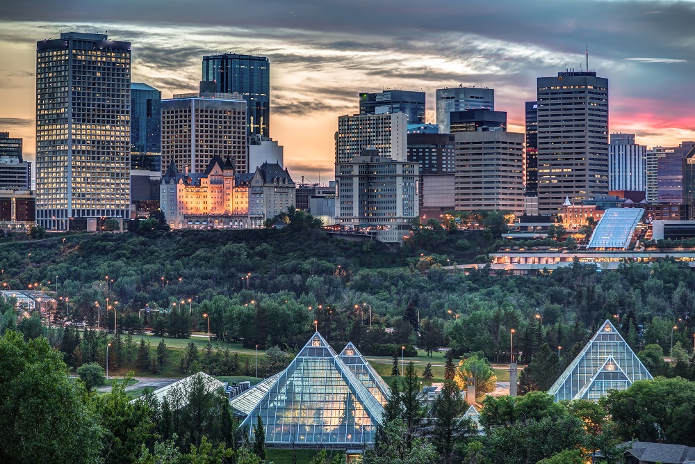 Places to Stay in Edmonton Canada for a Perfect City Adventure