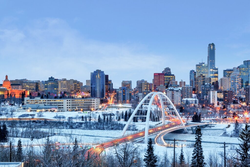 Amazing Travel Guide to Edmonton Alberta Canada for First-Time Visitors